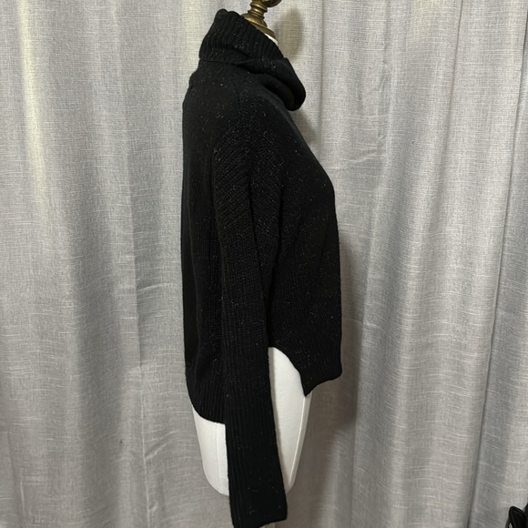 EUC Calvin Klein Sweater-Sz XS-Turtle Neck-Semi Cropped-Salt & Pepper-Wool Blend - Picture 8 of 16